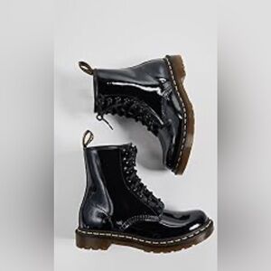 Dr. martens patent leather black sz 7 boots